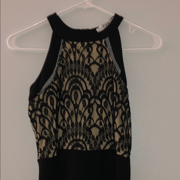 Black Dress with lace - Picture 3 of 5